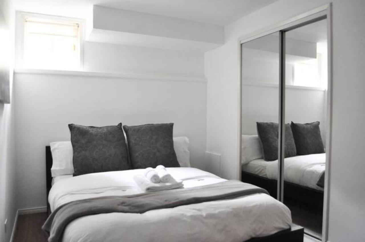 Cozy 1 Bd Suite Centrally Located 노스밴쿠버 외부 사진
